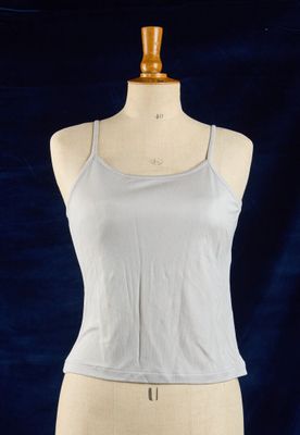 un débardeur blanc pour femme sur un mannequin, un mannequin, un mannequin, un mannequin, un mannequin, un mannequin, un mannequin, un mannequin, un mannequin, un mannequin, un mannequin, un mannequin, un mannequin, un mannequin, un mannequin, un mannequin, un mannequin, un mannequin, un mannequin, un mannequin, un mannequin, un mannequin, un mannequin, un mannequin, un mannequin, un mannequin, un mannequin, un mannequin, un mannequin, un mannequin, un mannequin, un mannequin, un mannequin,