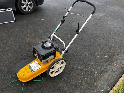 DR TRIMMER - Tondeuse débroussailleuse - Marque: DR Modèle: … - Photo 1