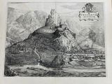 un vieux livre sur la couverture duquel figure le dessin d'un château au sommet d'une montagne