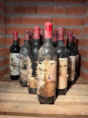 12 bouteilles Château CLERC-MILON, 5° cru Pauillac 1975 (ea,…
