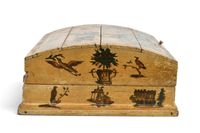 COFFRET à PERRUQUE en Artepovera,à fond beige/jaune pâle, XV… (photo 6)