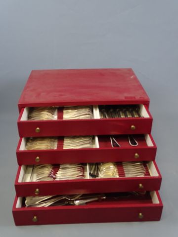 Importante ménagère en métal argenté Boulenger, en coffret, modèl...