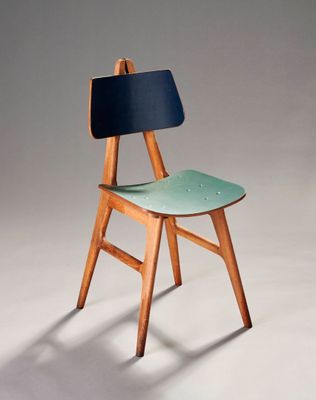 Atelier SAINT-SABIN Vers 1953 Chaise démontable en hêtre, as…