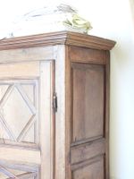 PETITE ARMOIRE en bois naturel ouvrant en façade par deux po… (photo 3)