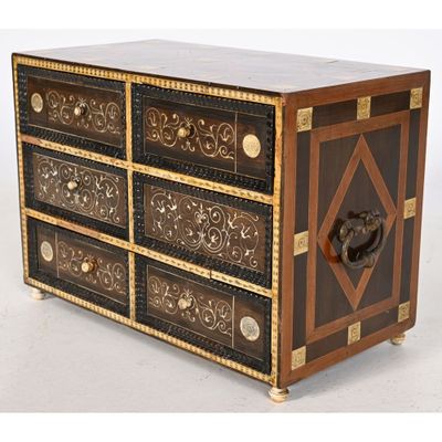 PETIT CABINET DE VOYAGE LOUIS XIII en placage de bois précie… - Photo 1