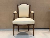 Fauteuil à dossier chapeau de gendarme, (photo 2)