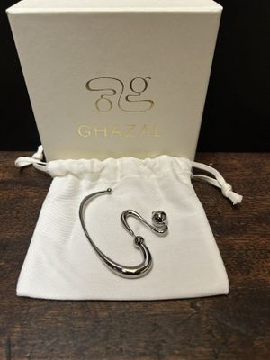 Lot de 10 paires de boucles d'oreille de marque GHAZAL - Col…