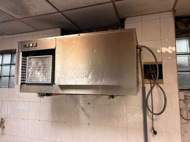 Refroidisseur d’eau ancien, prise en 220v. A démonter. Frais en s...