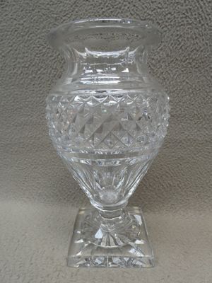 SAINT LOUIS - Vase "Médicis" - modèle N° 325 de forme balust…