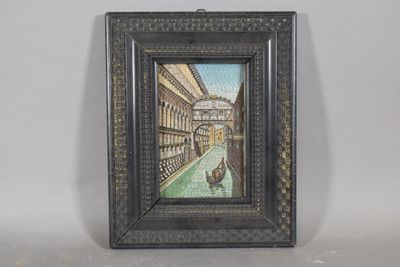une photo d'une photo représentant un canal, dans un cadre