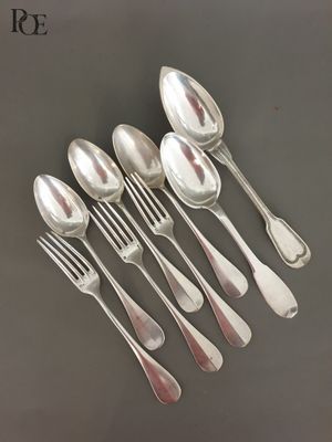 Ensemble de métal argenté comprenant un couvert à entremets … - Photo 1