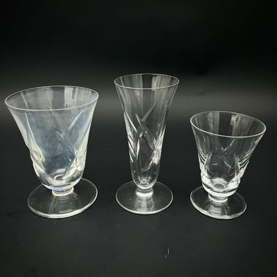 Partie de service de verres en cristal blanc taillé, 15 pièc…