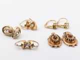 cinq paires de boucles d'oreilles et de bagues en or et diamants