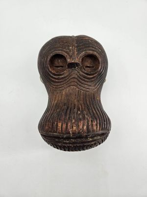 Guinée: (KISSIDOUGOU) 1 masque singe