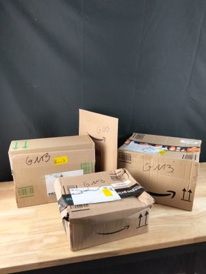 Lot de 4 colis Mystere (Retour Amazon,NPAI, Adresse incomplete, Destoc - Photo 1