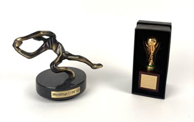 Football / Coupe du Monde Lot de 4 pièces :