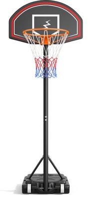 un gros plan d'un panier de basket sur un pied, avec un ballon