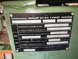 a picture of a machine that has a label on it