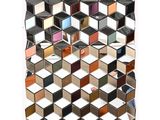 une image représentant un miroir sur lequel apparaissent de nombreuses couleurs différentes