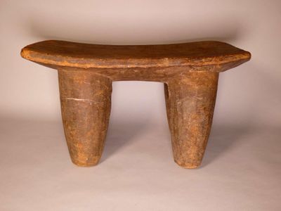SENOUFO, Cote d'Ivoire. Bois dur, patine d'usage brune. Tabo…