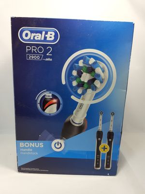 Brosse à dents électrique Oral-B Pro 2 avec têtes de brosse offertes