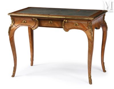 an image of a small table with a marble top