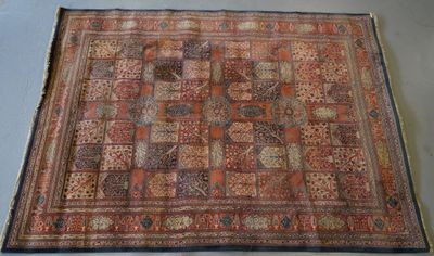 Carpette Mécanique Dans le goût des tapis iranien Décor jard…