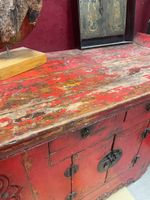 Buffet en bois peint rouge (photo 2)