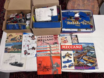 MECCANO – ensemble de pièces détachées, catalogues et boites d’époques - Photo 1