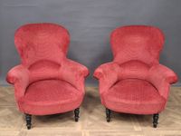 Paire de bergères confortables garnies de velours rouge, les…