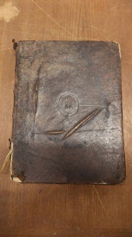 Livre manuscrit 1679 « « Alexandre Fremond de tours » (mauvais ét...
