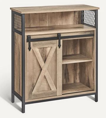 une armoire en bois avec une porte coulissante et des poignées métalliques