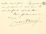 une vieille photo en noir et blanc représentant une lettre manuscrite sur une feuille de papier
