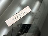 a sticker that says vauto on the back of a car