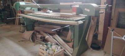 a large machine that is sitting in a room