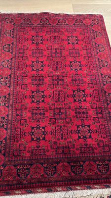 Tapis Afghan fond rouge et bleu foncé 146 X 100