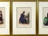 trois tableaux représentant des hommes en habits médiévaux assis à une table