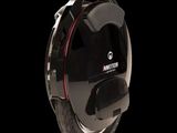 Le Hoveboard est conçu pour ressembler à un Hoveboard équipé de roues.