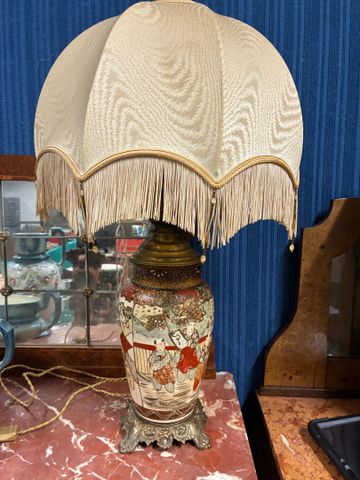 Pied de lampe Satsuma moderne