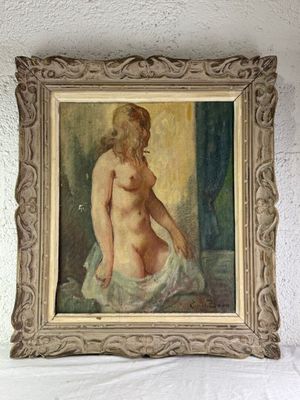 tableau représentant une femme nue assise sur un lit devant un mur blanc