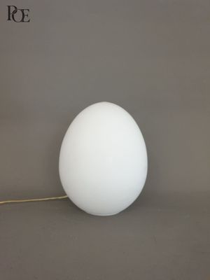 Lampe à poser en verre opalin blanc. - Photo 1