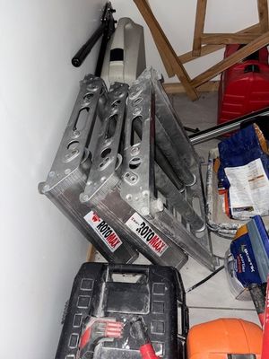 4 dérouleurs de câbles électriques en aluminium ROTOMAX,