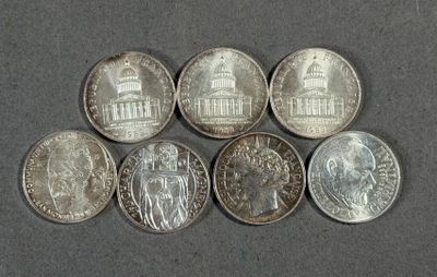 six quarters of the united states are arranged in a row