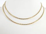 gros plan d'un collier sur un mannequin mannequin mannequin mannequin mannequin mannequin mannequin mannequin mannequin