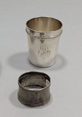 Timbale et rond de serviette en argent Minerve 1er titre.