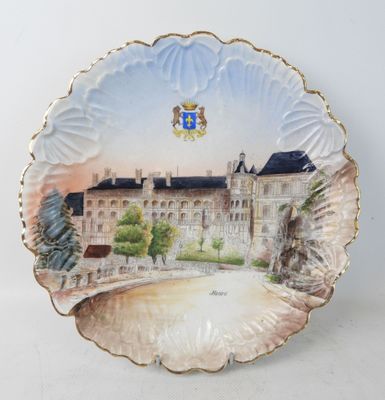PLAT décoratif en porcelaine à décor du Château de Blois.