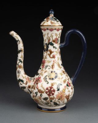 Manufacture de Vilmos ZSOLNAY (1828-1900) à Pecs.