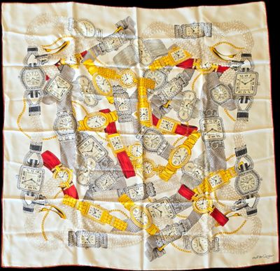 CARTIER - Carré de soie "Must de Cartier" à décor de montres…