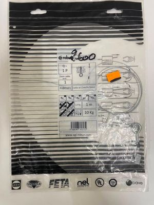 un sac en plastique sur lequel est collé un morceau de ruban adhésif
