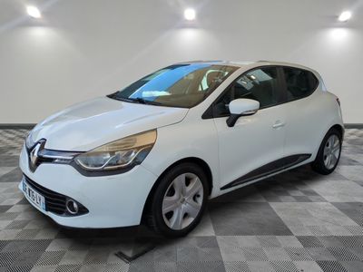 RENAULT - CLIO IV TCE 90 ECO2 ZEN - ES - Mise en service: 31…